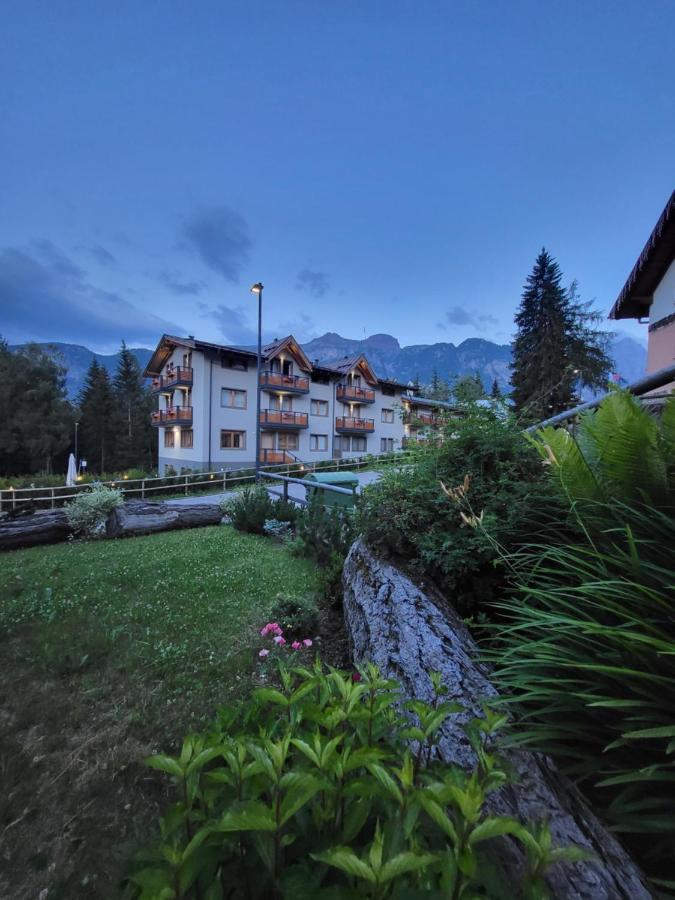 Hotel Fantelli Folgarida Exterior photo